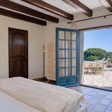 Le Repaire Villa