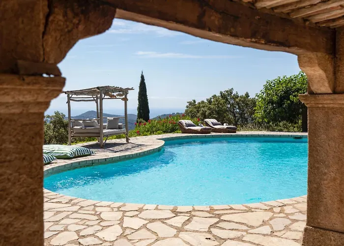 Le Repaire Villa *